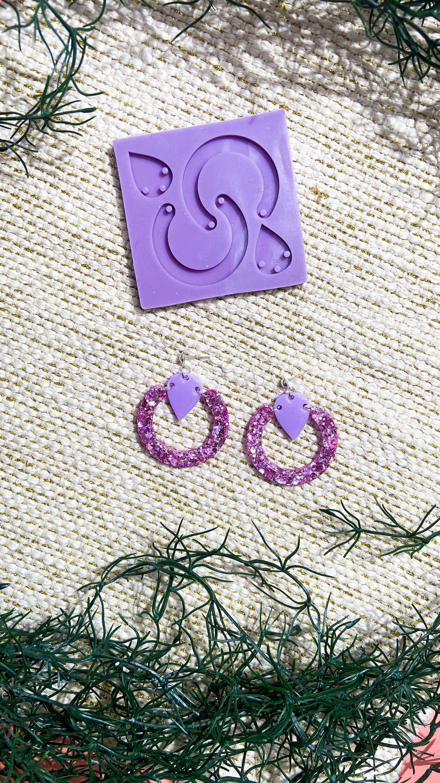 Silicone earring mould/mold