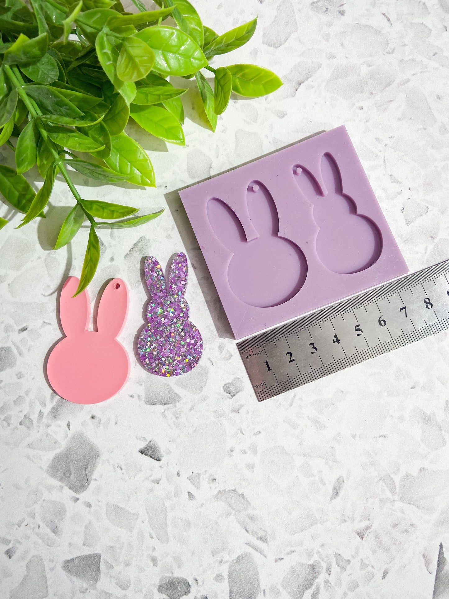 Silicone bunny/rabbit keyring mould/mold