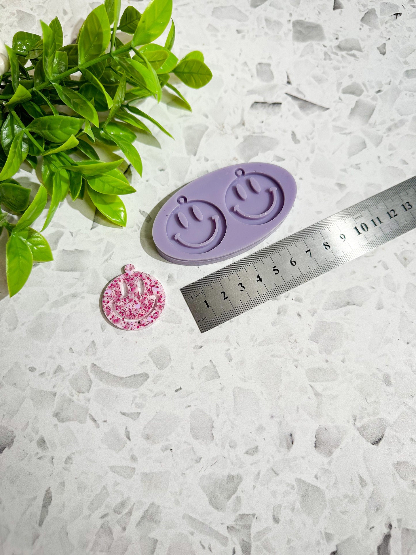 Mini smile dangle shaped silicone earring mould/mold, cute shaped silicone mould for resin, mini silicone mould, smile earrings, smiley