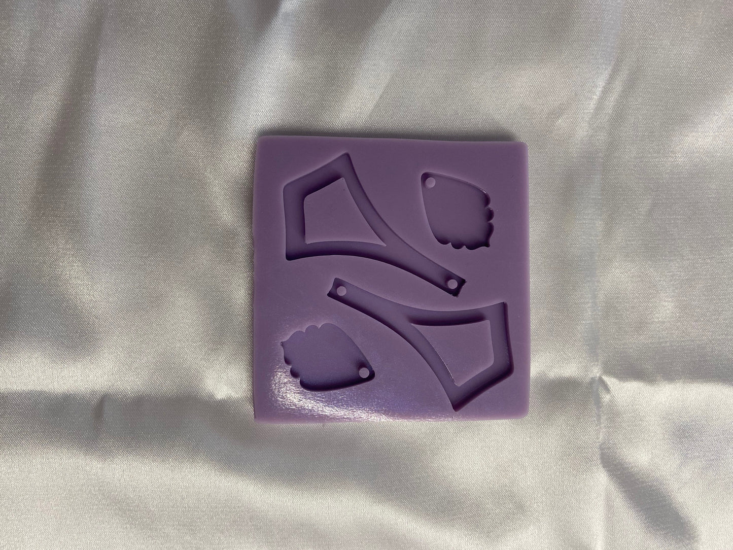 Silicone earring mould