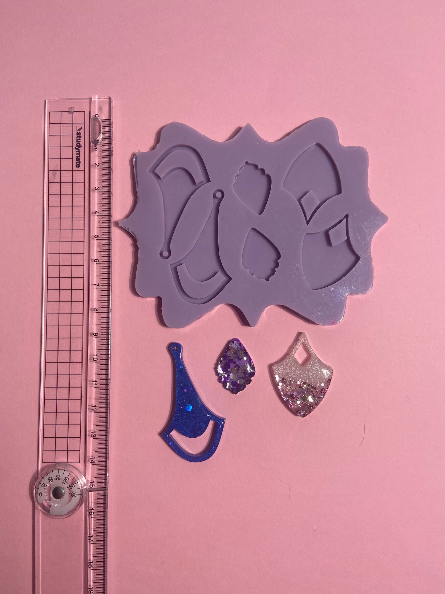 Silicone earring mould/mold