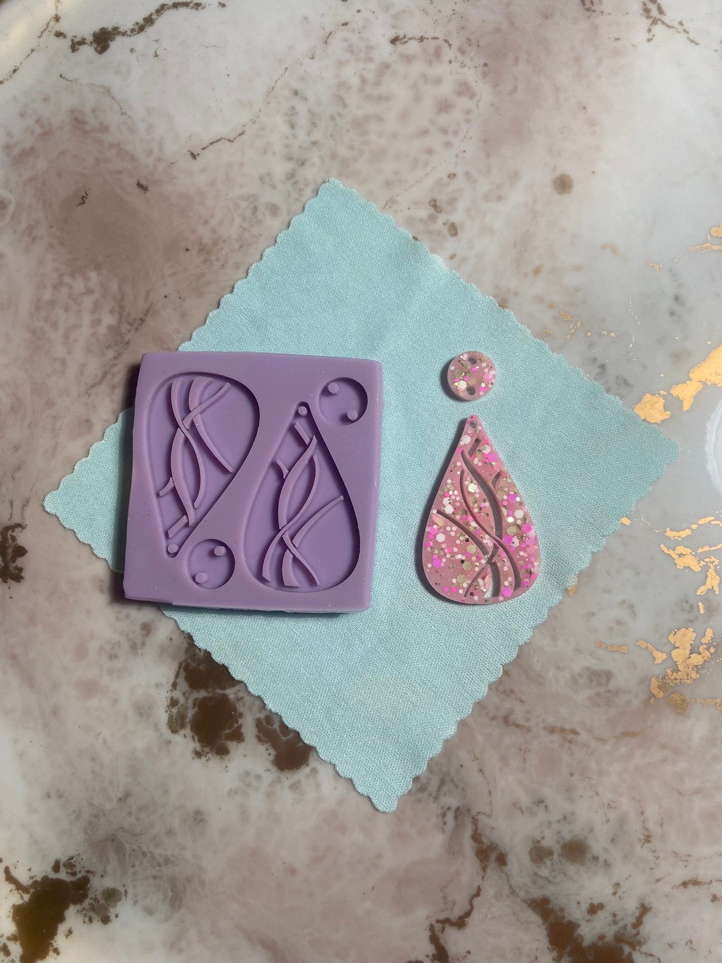 Unique shaped silicone earring mould/mold - ideal for resin, dangle earring, cute mini mould