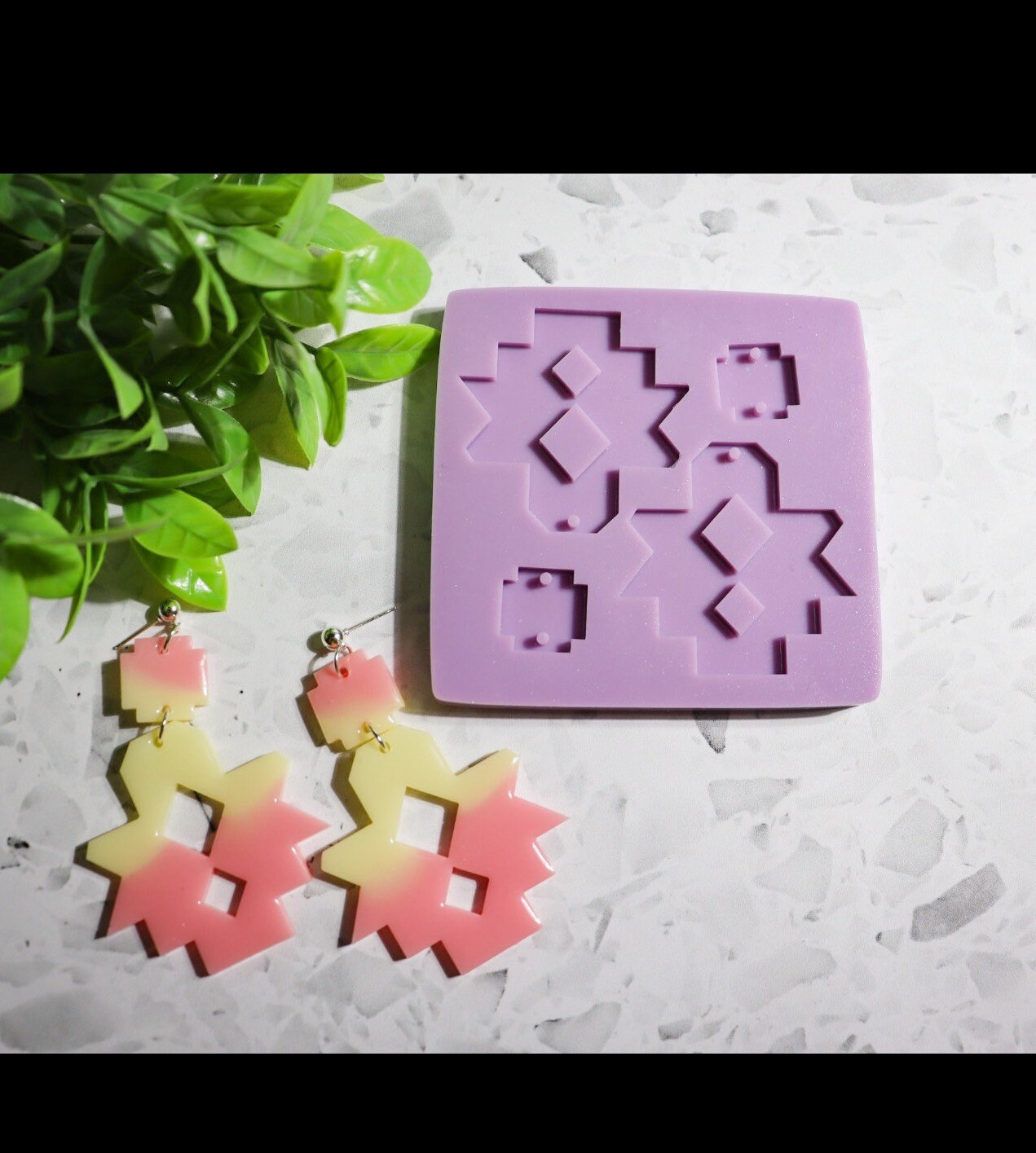 Silicone earring mould/mold