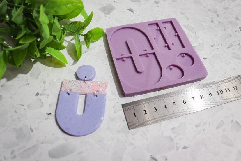 Silicone earring mould/mold