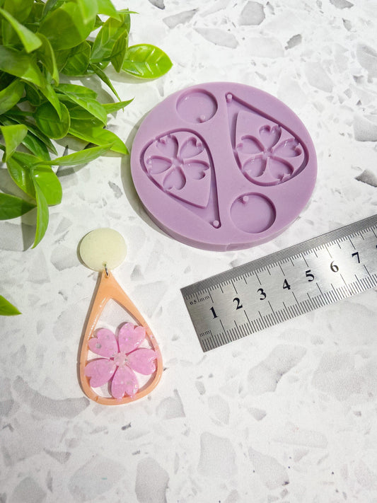 Silicone earring mould/mold