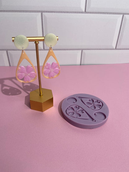 Silicone earring mould/mold