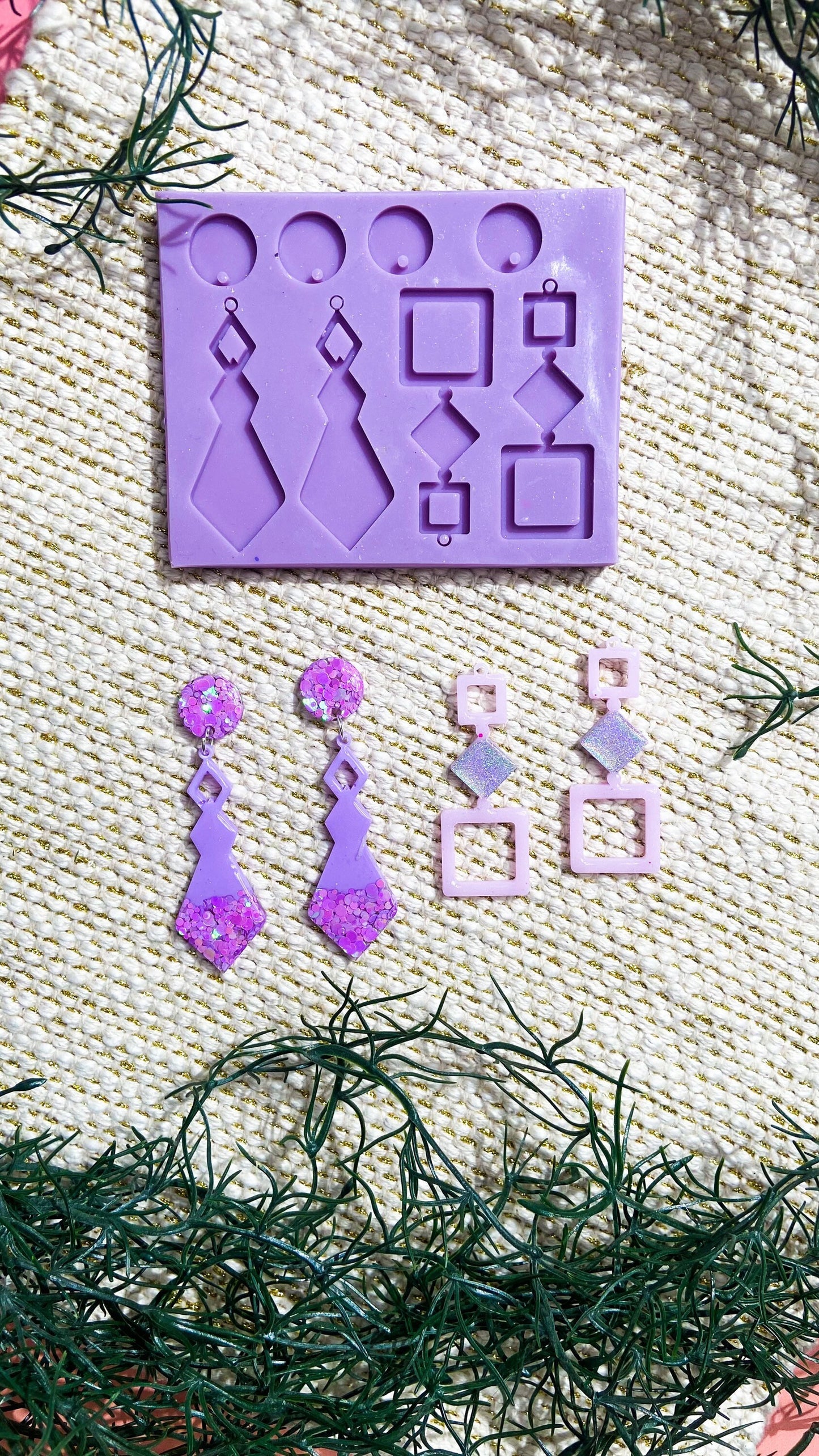 Silicone earring mould/mold