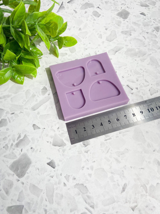 Silicone earring mould/mold