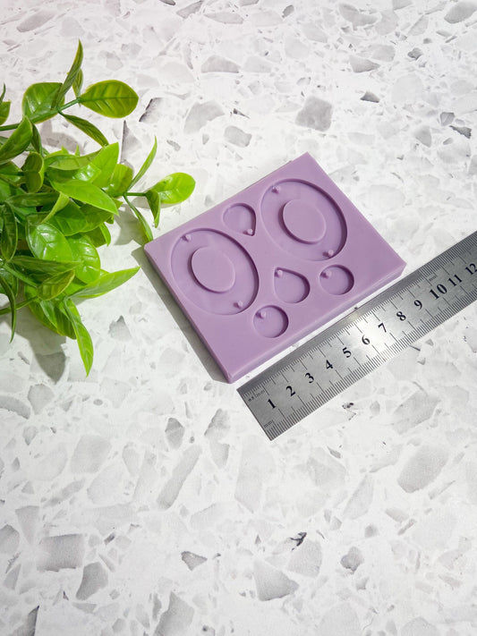 Silicone earring mould/mold